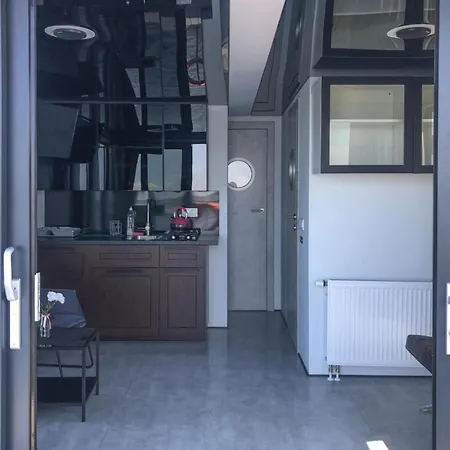 Houseboats In Dziwnow, Close To The Sea , Cleaning Included *